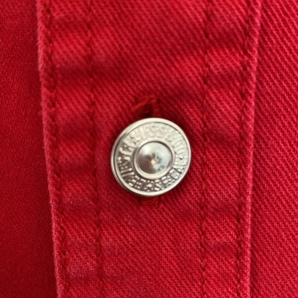 Levi’s Denim Shirt - Picture 4 of 4